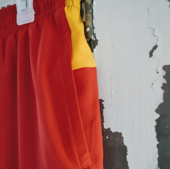 NWT $30 LARGE TEK GEAR REFLECTIVE RUNNING SHORTS - Picture 2 of 11